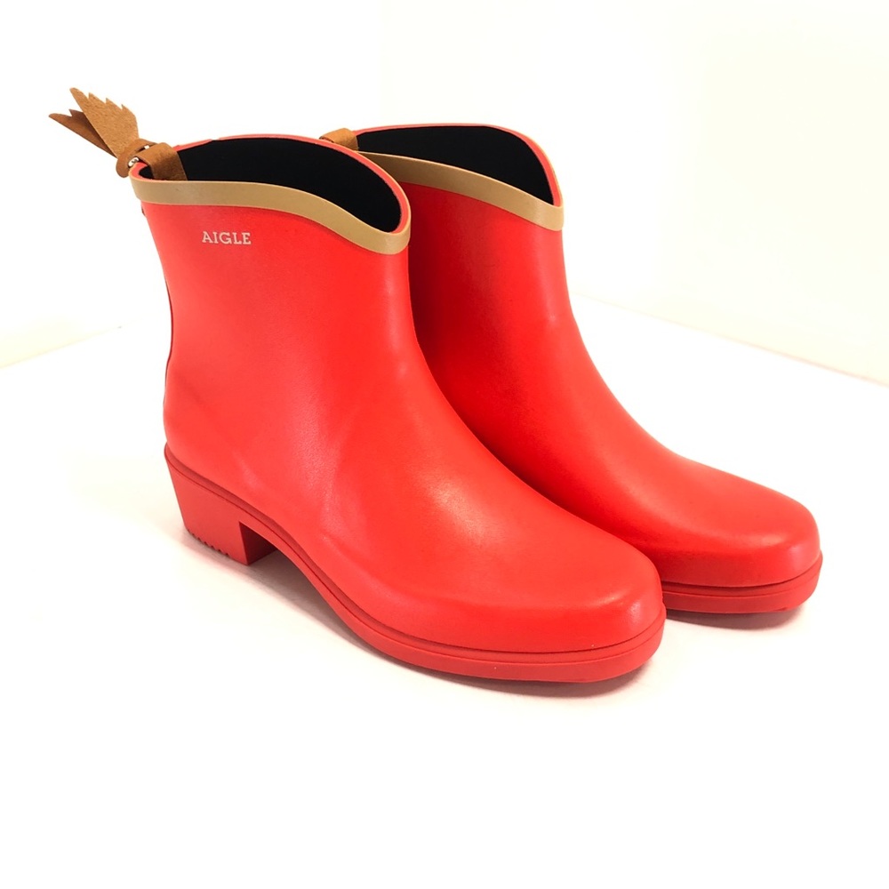 NWT Aigle "Miss Juliette Bottillon" Rain Booties in Cerise Tea